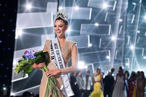 Miss Universe 2017 Mikimoto Crown Makes A Comeback