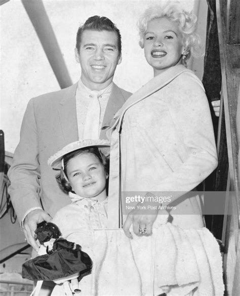 news photo jayne mansfield and her daughter jayne marie and jayne mansfield actresses