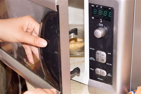 A person needs to select 0 to 3 to set up the sound settings. How to Make Pap in the Microwave: 8 Steps (with Pictures)