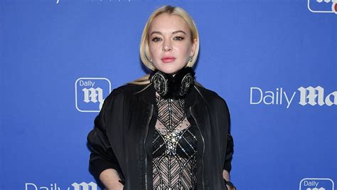 Lindsay Lohan Teases New Song Xanax Listen Now First Listen Lindsay Lohan Music Just