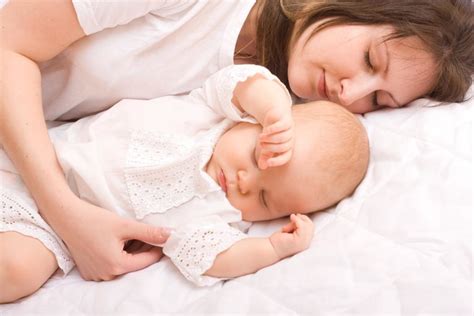 dormir com seu bebê aumenta o risco de morte súbita em 5 vezes