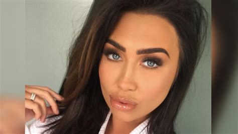 Lauren Goodgers Been Accused Of Editing Her Latest Instagram Photo Celebrity Closer