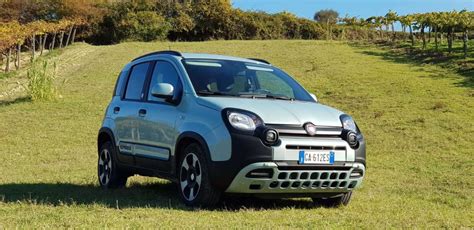 Fiat Panda Cross Hybrid Launch Edition M Motorcube