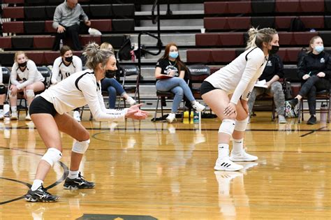 Fort Morgan Girls Volleyball Begins Season On A High Note The Fort Morgan Times