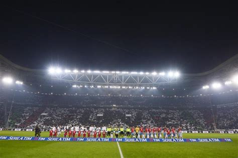 Classifiche in casa / fuori casa. Serie A, la classifica senza errori arbitrali: Juve sempre ...