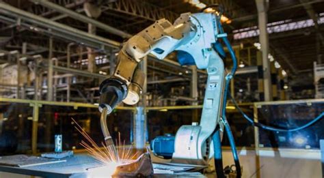 How An Industrial Robot Arm Is Making Manufacturing More Efficient Turner Ingram