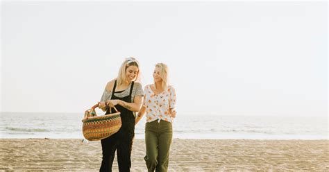 How To Improve Long Distance Friendships Popsugar Love And Sex