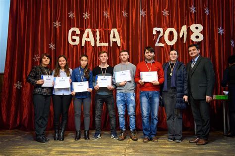 Foto Elevii Liceului Tehnologic Ocna Mureş Premiaţi La Gala Tinerilor