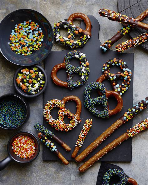 Dark Chocolate Dipped Pretzels Whats Gaby Cooking