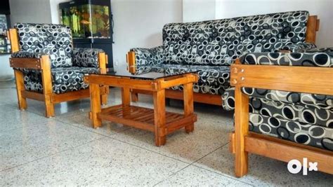 Whether you are purchasing teak logs or teak wood furniture, the processing costs will surely matter when it comes to the final price of the product. Teak Wood Sofa Set At Throw Away Price Sofa Dining Used Wooden Sofa Set On Cheap Price Avaan ...