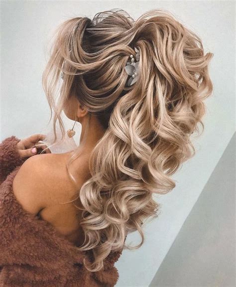 This Super Easy Updos For Long Hair Hairstyles Inspiration The Ultimate Guide To Wedding