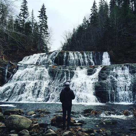 11 Incredible Waterfalls In Nova Scotia You Must Visit This Winter Narcity Halifax Nova