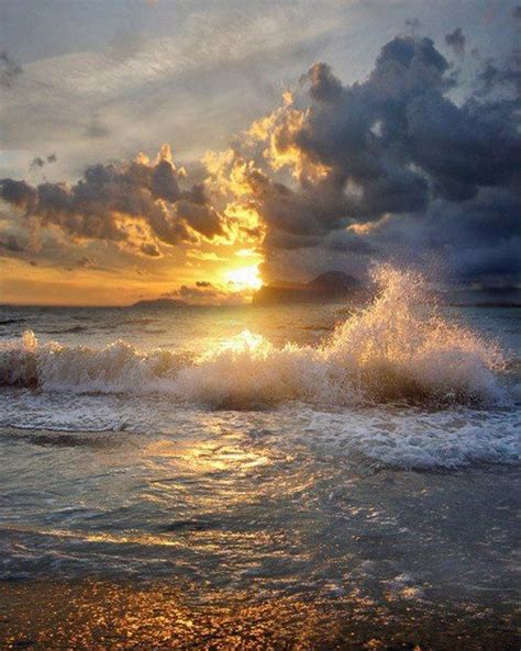 Crashing Waves At Sunset How We Explore Pinterest