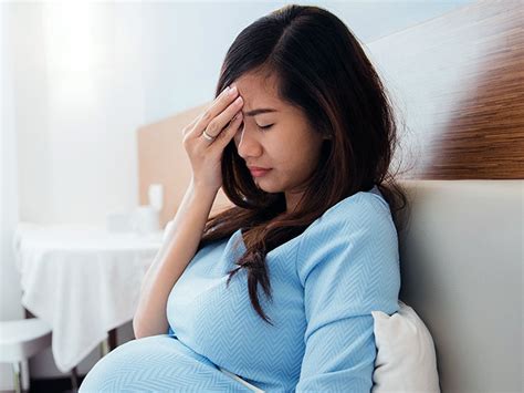 dizziness during pregnancy causes and treatment