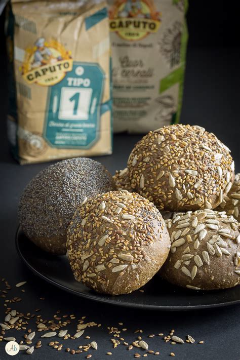 Semi e cereali danno a queste pagnottelle quel tocco in più sia alla consistenza sia al sapore. Panini ai cereali e semi oleosi | Aryblue