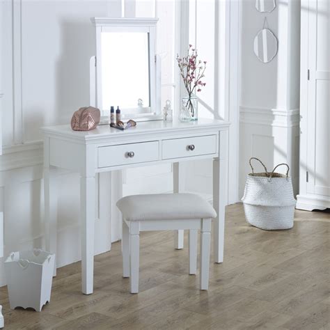 This lighted makeup vanity table come with 3 panel mirror and 10 led hollywood style lights, offer a full and brightness view, you can easily see. White Dressing Table Set - Newbury White Range - Melody ...