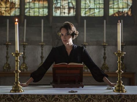 Phoebe Waller Bridge To Come Out With Fleabag Book Times Of India