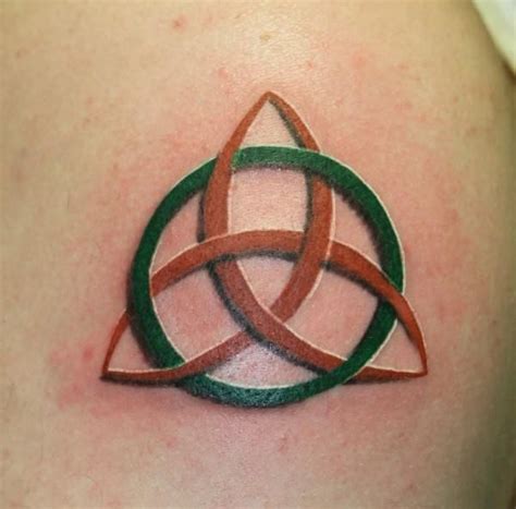 See full list on byrdie.com Celtic Trinity Knot | tattoo designs | Pinterest