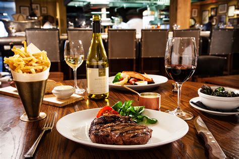 Fine Dining | Richard Kenworthy Photography