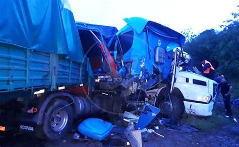 Check spelling or type a new query. Fatal accidente en San Pedro: dos camiones chocaron de ...
