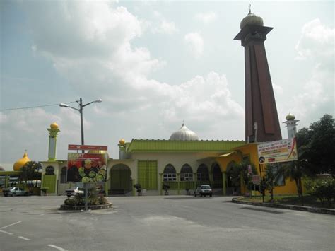 Salat 5 waktu merupakan ibadah utama yang hukumnya wajib untuk semua umat muslim. SENI LAMA MELAYU (MALAY OLDEN ART): Masjid Ismail Petra ...