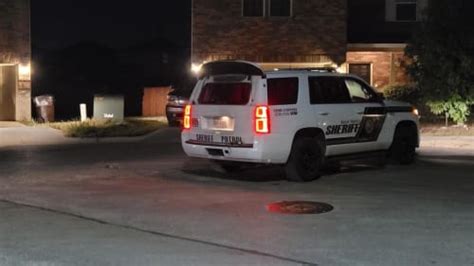 Bcso Assault In West Bexar County Leads To 3 Arrests After Women Smash Patrol Vehicle Window