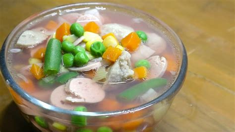 3 bh wortel 1/2 kol 3 batang buncis 1 bh kentang 1 bh tomat 1 btg seledri 1. Resep Sayur Sop Sederhana dan Enak - YouTube