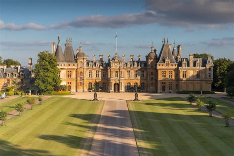 Waddesdon Manor Unveils A Delightful ‘wedding Cake In Its Famous