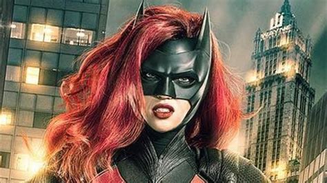 Ruby Rose Debuts Her Sensational Batwoman Costume Youtube