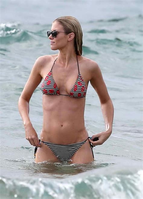 Paige Butcher In Bikini At The Beach In Maui LACELEBS CO