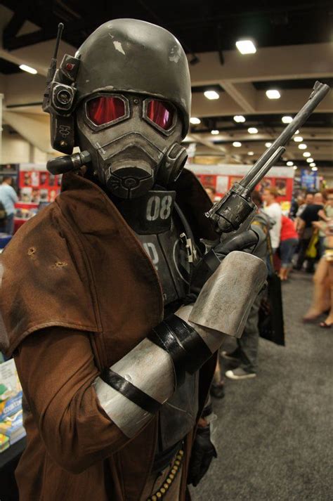 Pin By Art Zaragoza On Cosplay Cos Its Awesome Fallout Cosplay