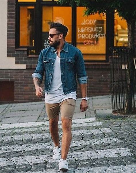 8 Awe Inspiring Casual Outfits For Men To Wear On 1st Date