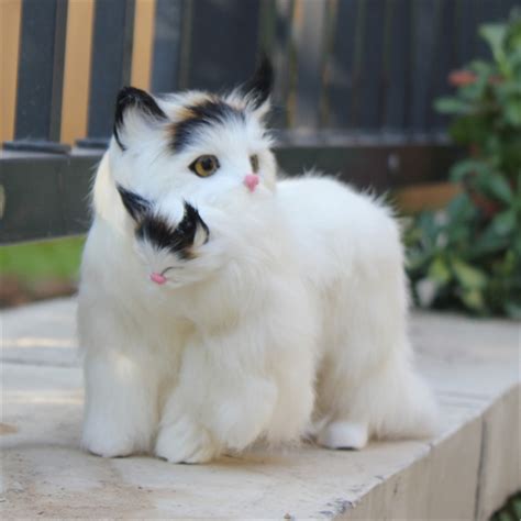 Fake Furry Cat That Looks Real Plush Toy Garden Cat Decoration In