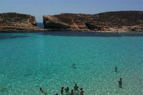 Elenco dei paradisi fiscali, aprire una società offshore, inviare denaro nei paesi off shore, informazioni per investire all'estero, cambiare vita trasferendosi all'estero, come trasferire capitali all'estero, denaro nei paradisi fiscali, vivere in un paradiso fiscale. Malta, l'isola degli europei in fuga dall'austerity ...