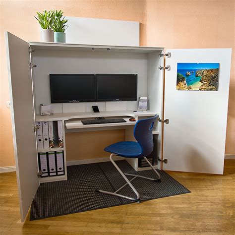 Healthy and sustainable living is something we can never get tired of talking about. Home-Office im Schrank - HomeBox | Home-Office nach Mass