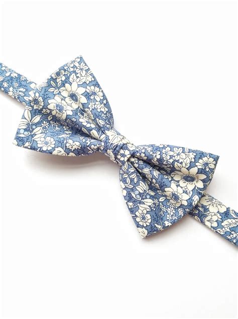 Mens Bow Tie Blue Floral Floral Bow Tie Blue Bow Tie Meadow Etsy Uk