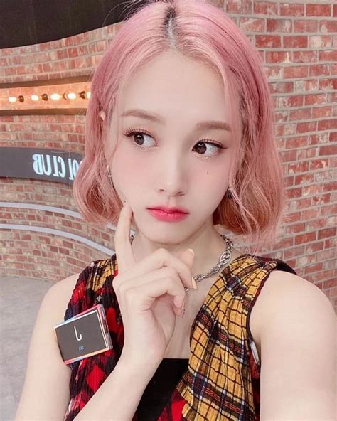 Creatrip K Pop Hair Color Trends You Need To Try This Summer 2021 Kpop Girls Kpop Hair