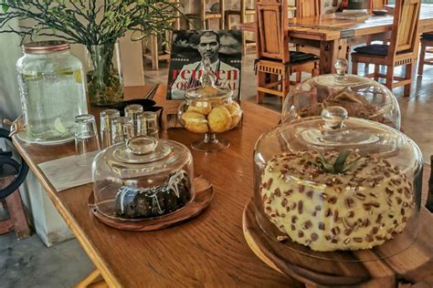 Dove la tua pausa diventa un momento speciale. Friends Cafe Food Gallery - Indoor & Outdoor Cafe ...