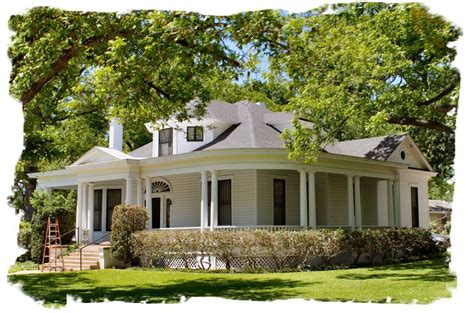 Image of: One Story Farmhouse with Wrap Around Porch ...