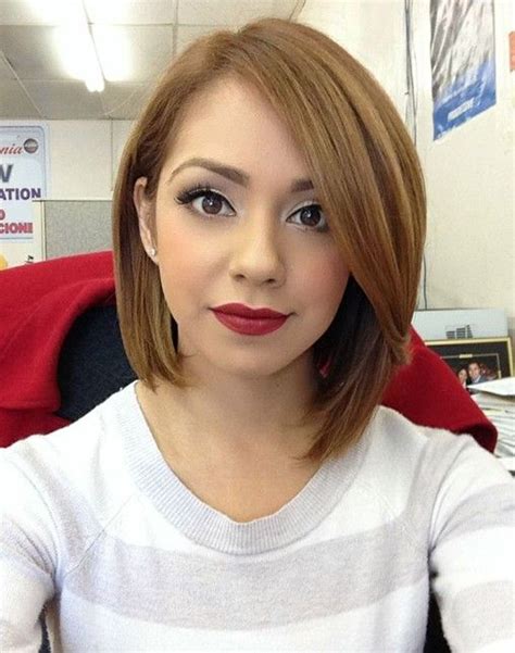 25 Cute Winter Hairstyles for College Girls For Chic Look