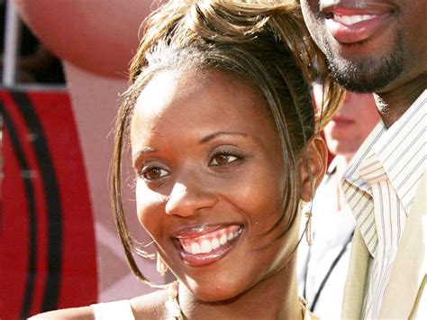 Ex Wife Of Nba Star Dwyane Wade Arrested Cbs News