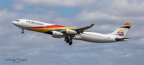 Danach versuchte das leasingunternehmen air lease corporation zwei der für air berlin vorgesehenen a330 bereits vor drei jahren von airbus a330 neo gesprochen. Air Belgium Airbus A340-300 | Rotating out of Heathrow ...