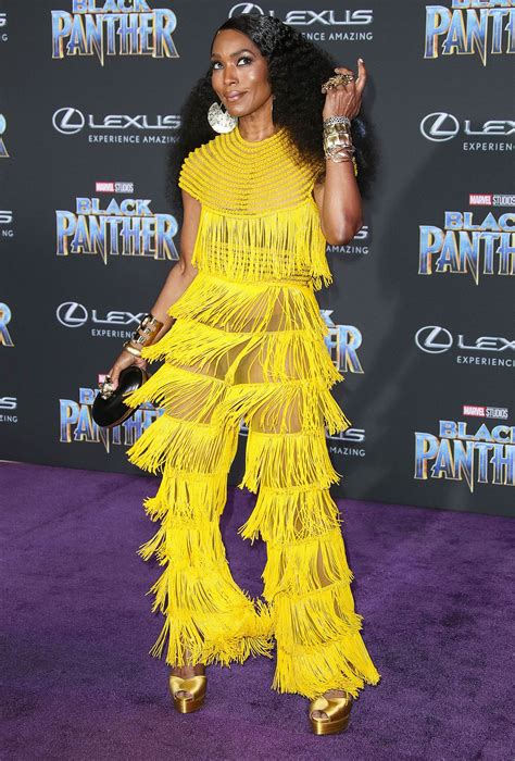 All About Angela Bassett S Showstopping Black Panther Look Straight From Her Stylist