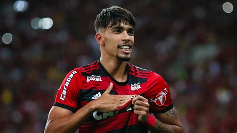 The latest tweets from @lucaspaqueta97 Dinheiro De Paquetá E Dourado Faz Receitas Do Flamengo ...