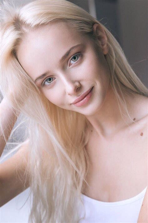 Model Lolita Bogdanova Moscow Podiumim