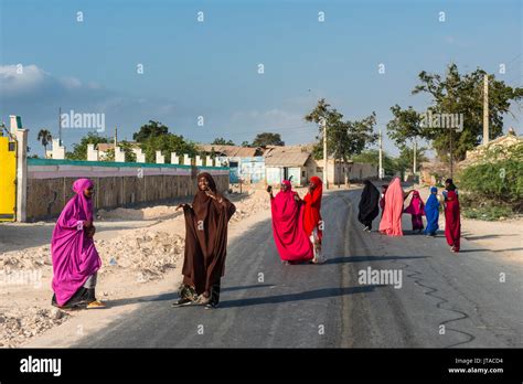 Colourful Dressed Muslim Women In The Coastal Town Of Berbera Hi Res