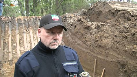 Rund 10.000 menschen mussten ihre wohnungen verlassen. Amerikanische 10 Zentner Bombe in Beeck gefunden. - YouTube