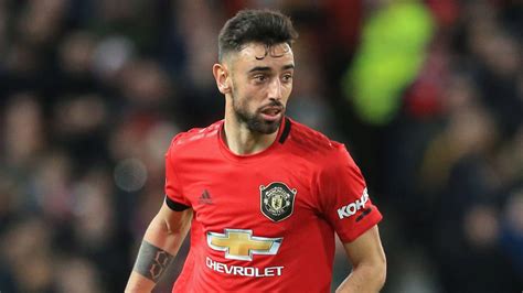 Bruno fernandes prefers to play with. Manchester United sent warning over Bruno Fernandes position
