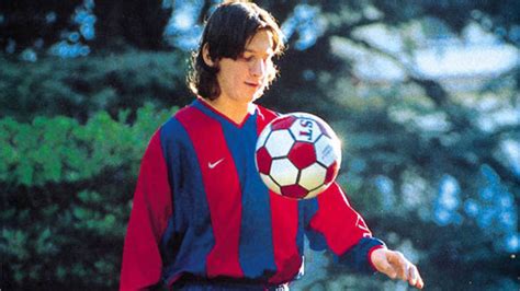 Hace 17 Años Messi Por Primera Vez Se Puso La Del Barça
