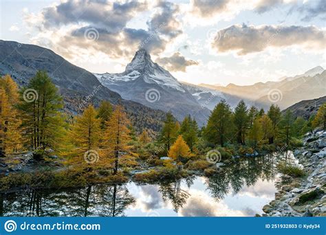 Awesome View Of Matterhorn Spire Location Place Grindjisee Lake